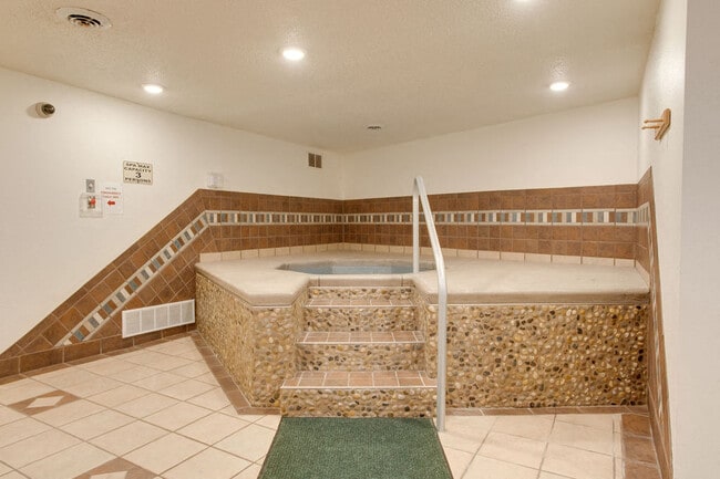 Ridgewood Apartments