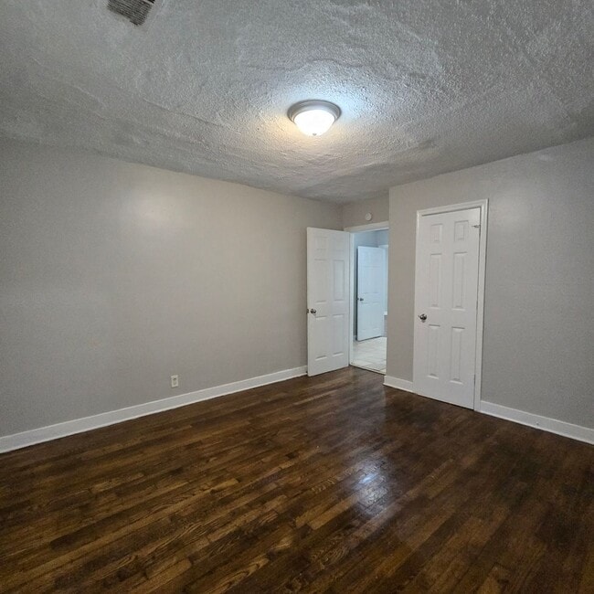 Photo - 3870 Fizer Ave