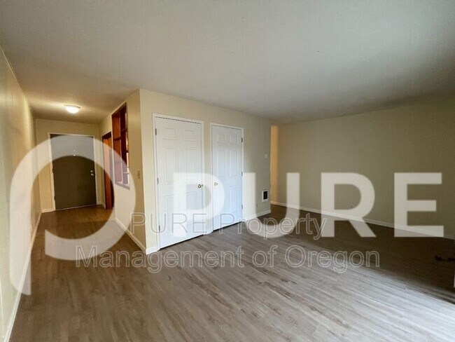 Photo - 14368 SE Lee Ave Unit #2