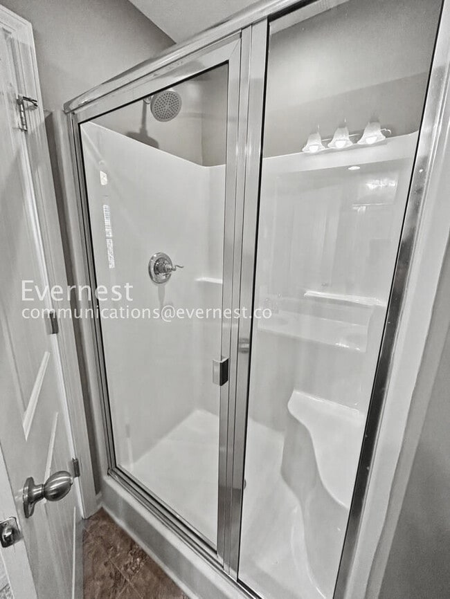 Building Photo - 1522 Sprucedale Dr