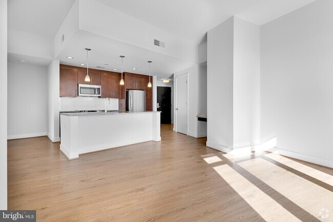 Building Photo - 880 New Jersey Ave SE Unit 1 BR INTERIOR Rental