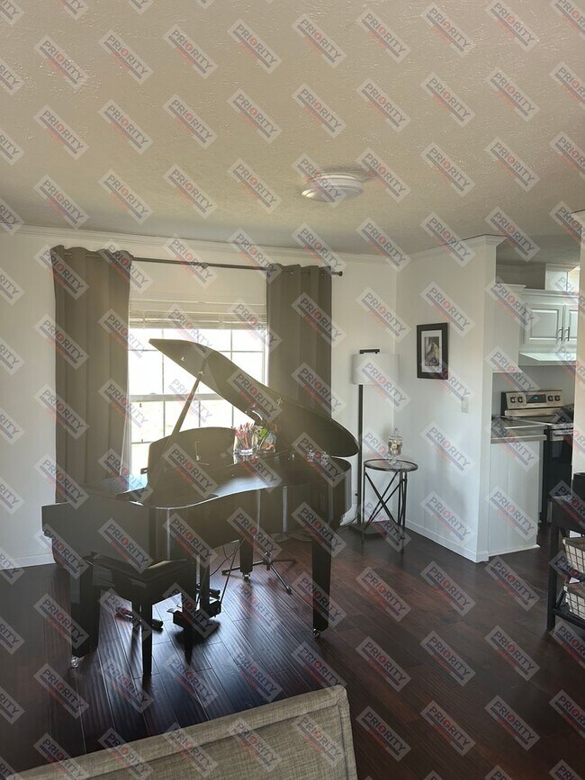 Photo - Stunning horse property on 40 acres!