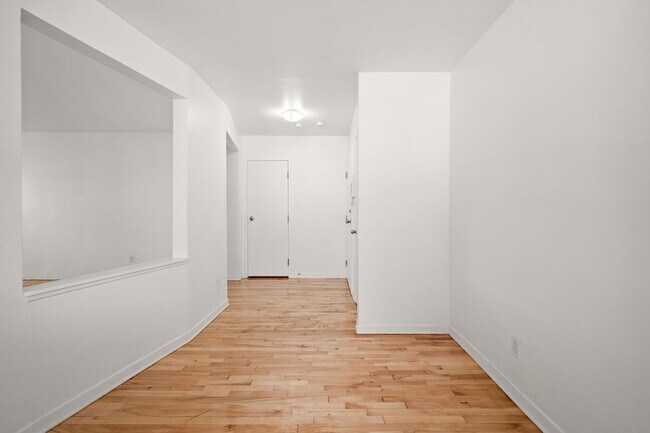 Photo - 2775 Av De Kent