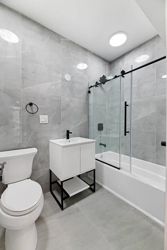 Photo - 2454 E 15th St Unit 1A