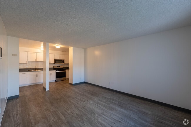 14300 Mulberry Dr - Los Olivos Apartments