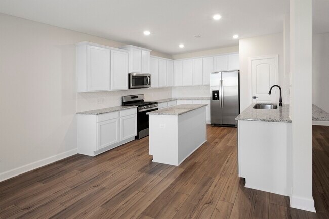 Photo - 6151 White Spruce Dr
