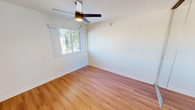 Photo - 6 WEEKS FREE!! Steps from Fallbrook Mall