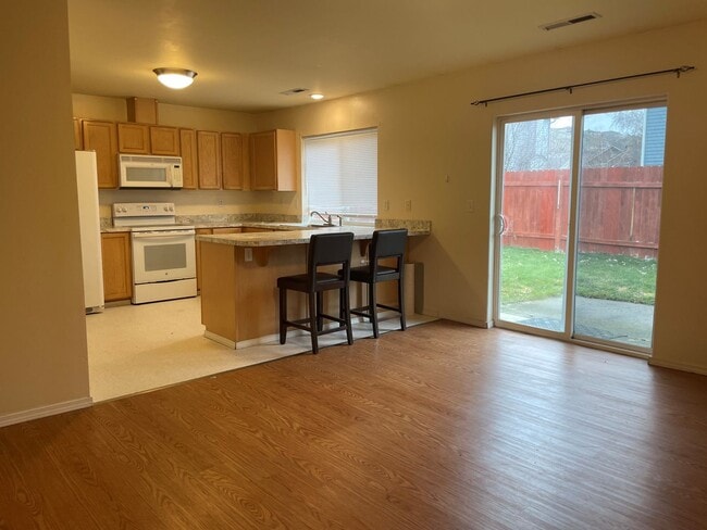 Photo - Charming Rambler