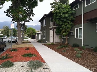 NA - 510 Irving Ave Apartments Unit B