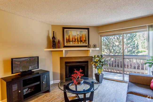 1BR, 1BA - The Overlook
