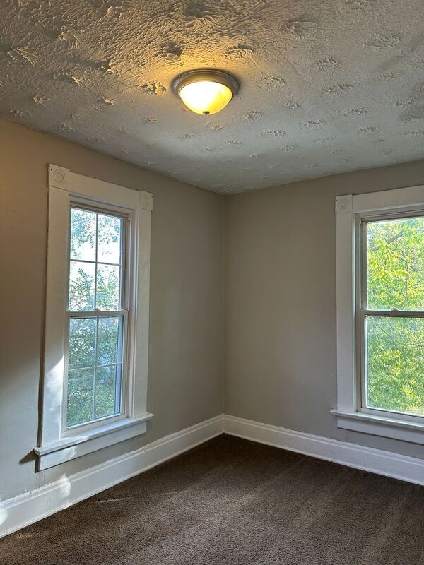 Photo - 896 Ellsworth Ave