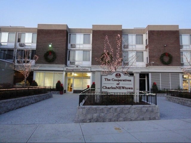 Photo - CharlesNewtown Apartments