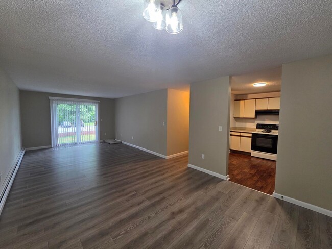 Photo - 2 Bed, 1 Bath Apartment