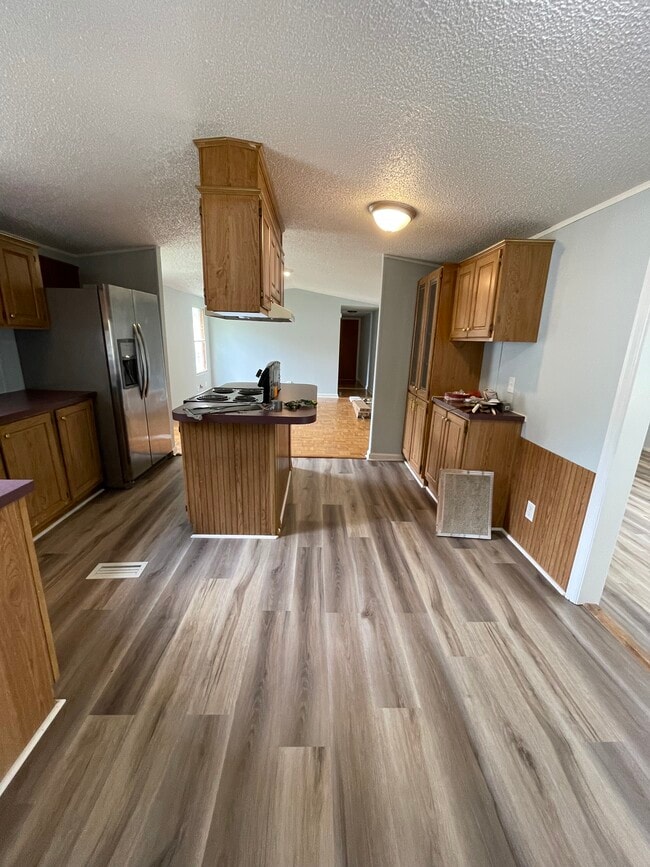 Photo - 9111 Baywood Cir