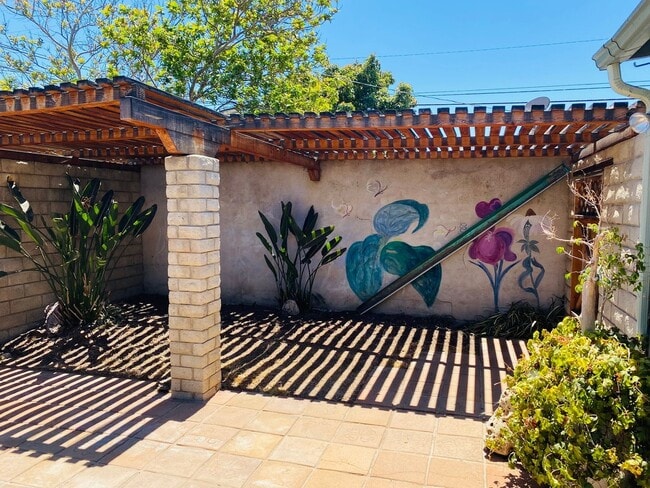 Photo - 214 N K St