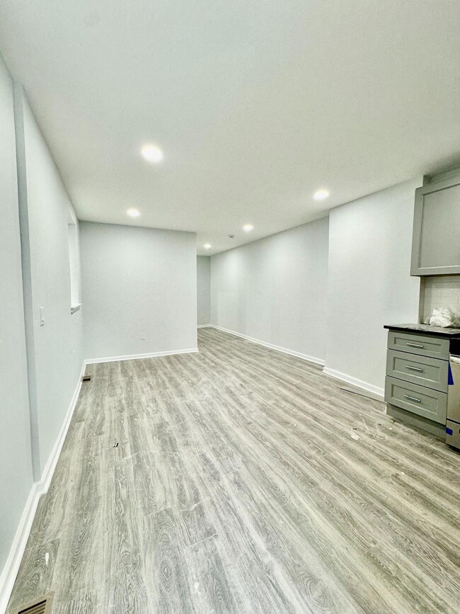 Photo - 3011 W Girard Ave Unit 1