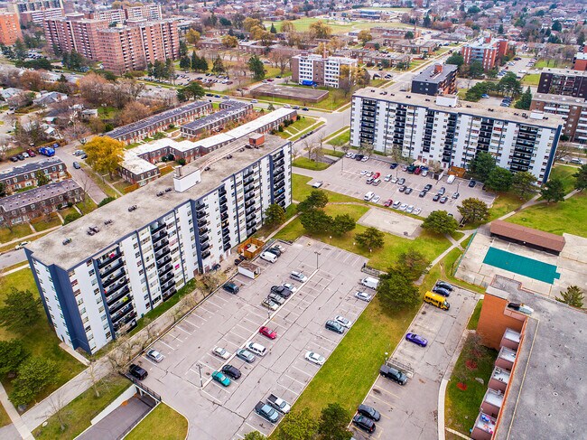 Photo - Pacific Way Apartments