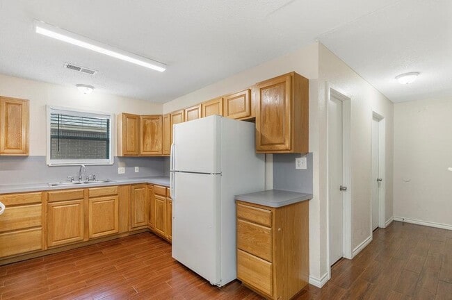 Building Photo - 5310 6th St