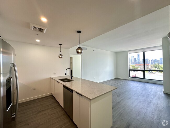 Building Photo - 243 NW 30th St Unit 202 Rental