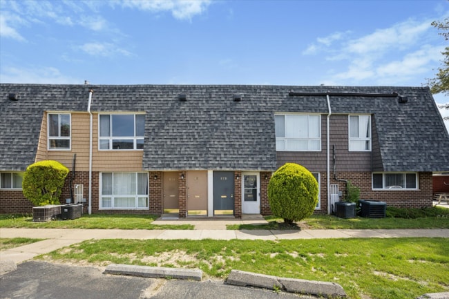 Photo - 1760 Tomlinson Rd Unit 111