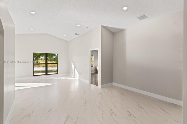 Photo - 14340 NW 11th St