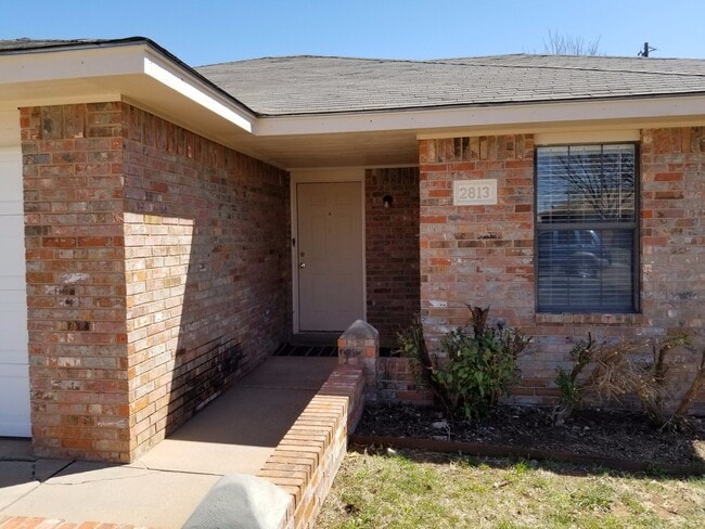 Photo - BRICK HOME NEAR HOSPTIAL AND CANNON ACCESS