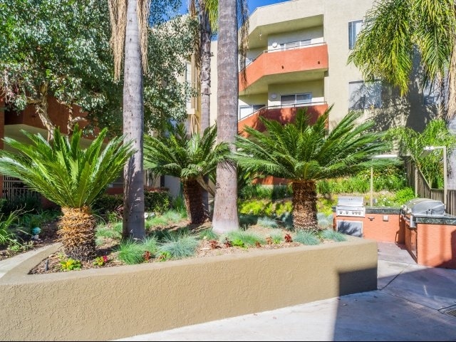 Glenoaks Gardens