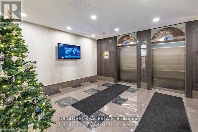 Photo - 73 Arthur St S Unit 512