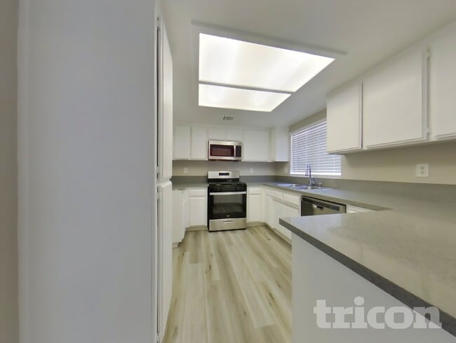 532 E Ave J 9