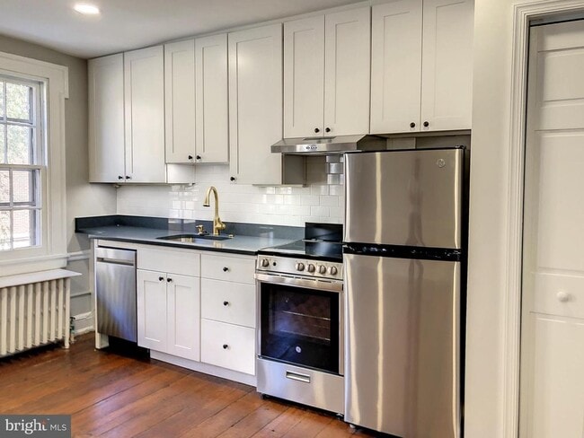 Photo - 113 S St Asaph St