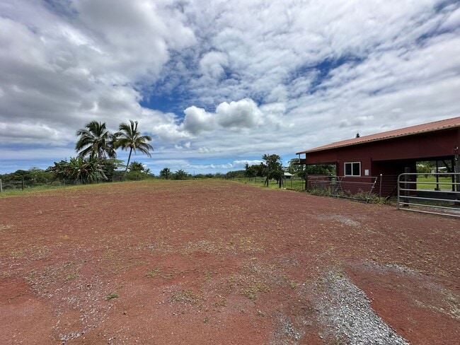 Photo - 1050 Ainalako Rd