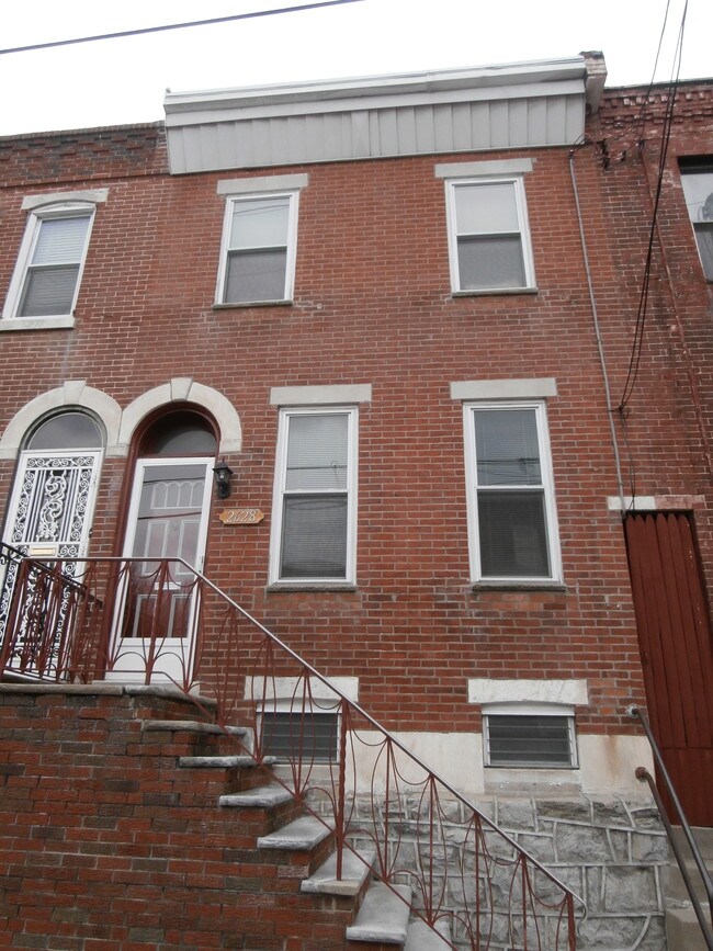 Photo - 2628 E Somerset St