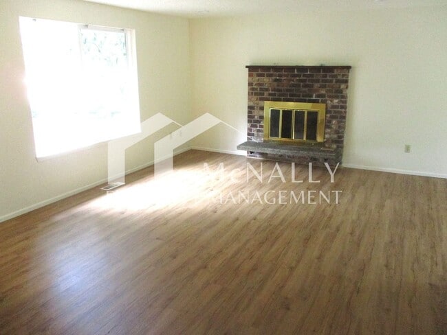 Photo - 4712-4714 Reid Dr NW