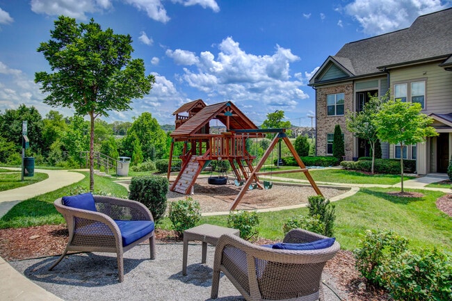 Heartwood at Lockwood Glen apartments — community photo