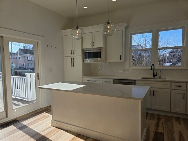 Photo - 84 Dudley St