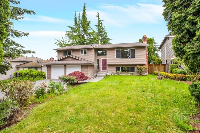 Building Photo - 4 Bedroom 3 Bath Split Level Kirkland