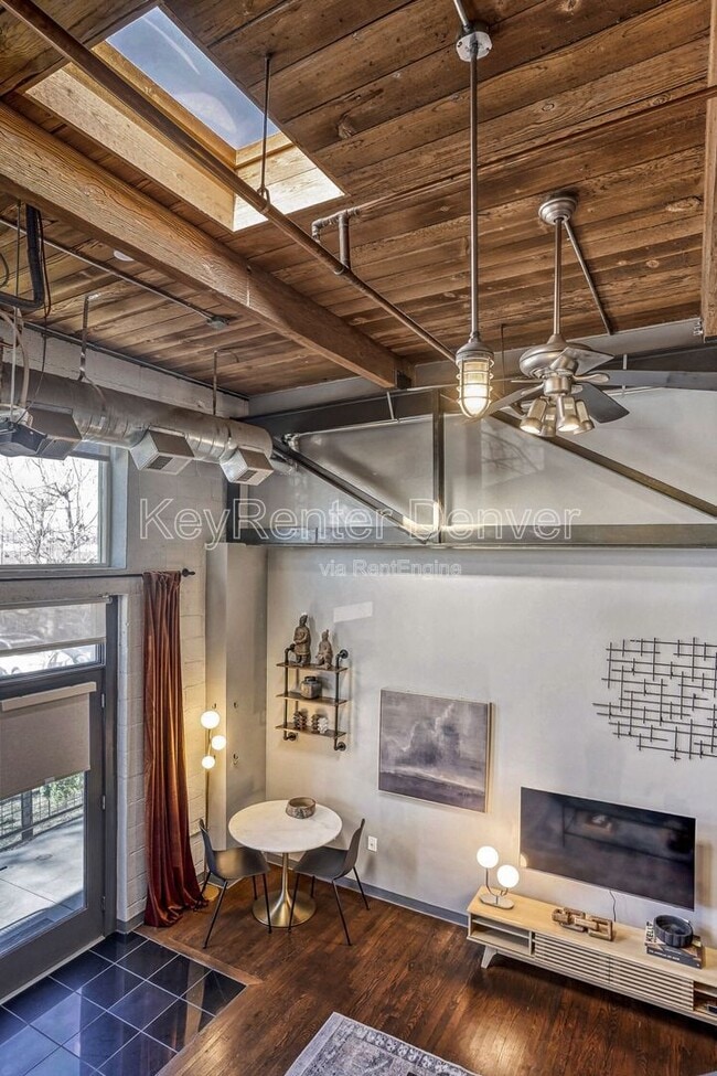 Photo - 1111 Osage St Unidad 23