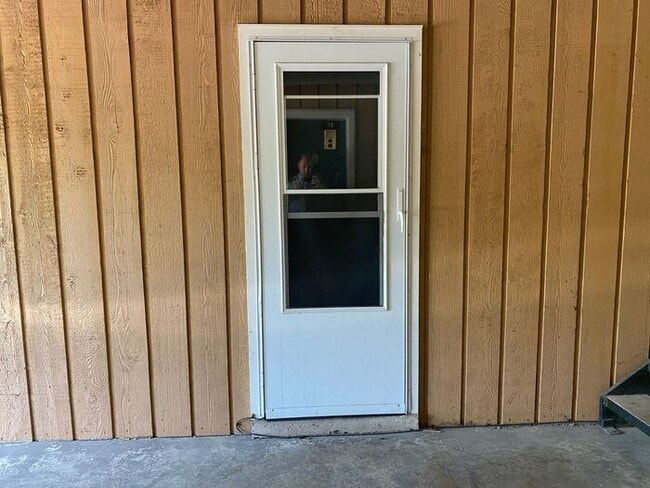 Photo - Cute & Affordable 1 Bedroom in Madison Unit Apt 1-14