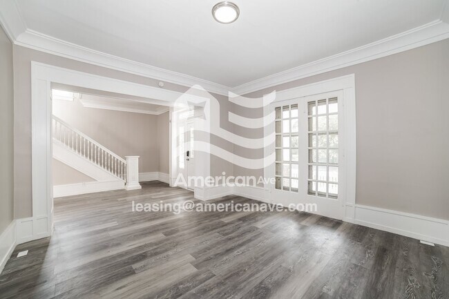 Photo - 519 E Frye Ave