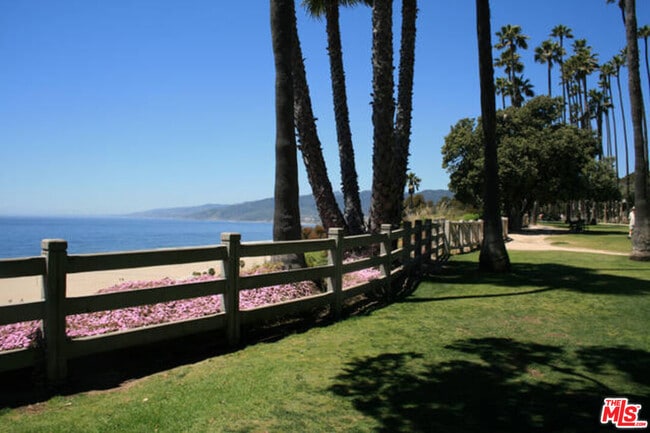 Photo - 757 Ocean Ave Unidad 308