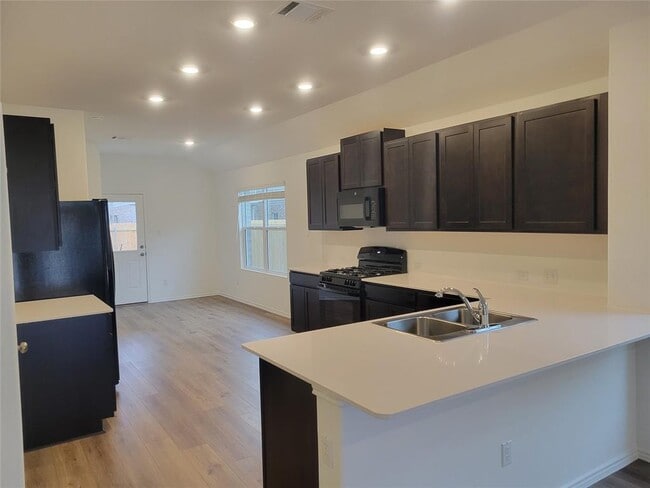 Building Photo - 319 Canley Lp Rental