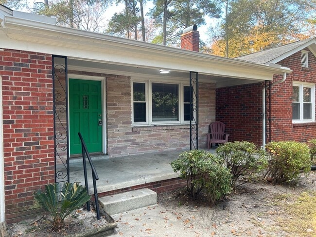 Building Photo - 623 S Beltline Blvd