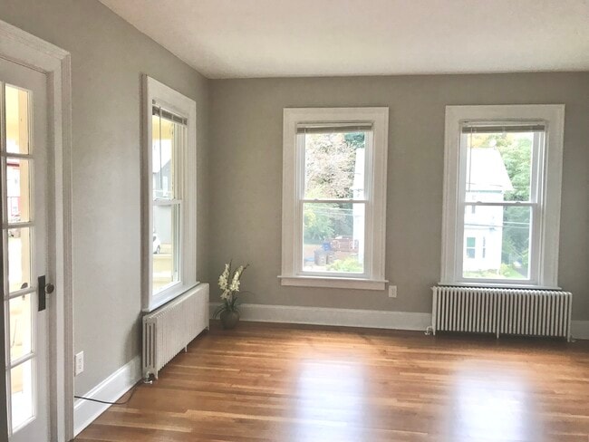 Photo - 17 Davis Ave Unit 19B