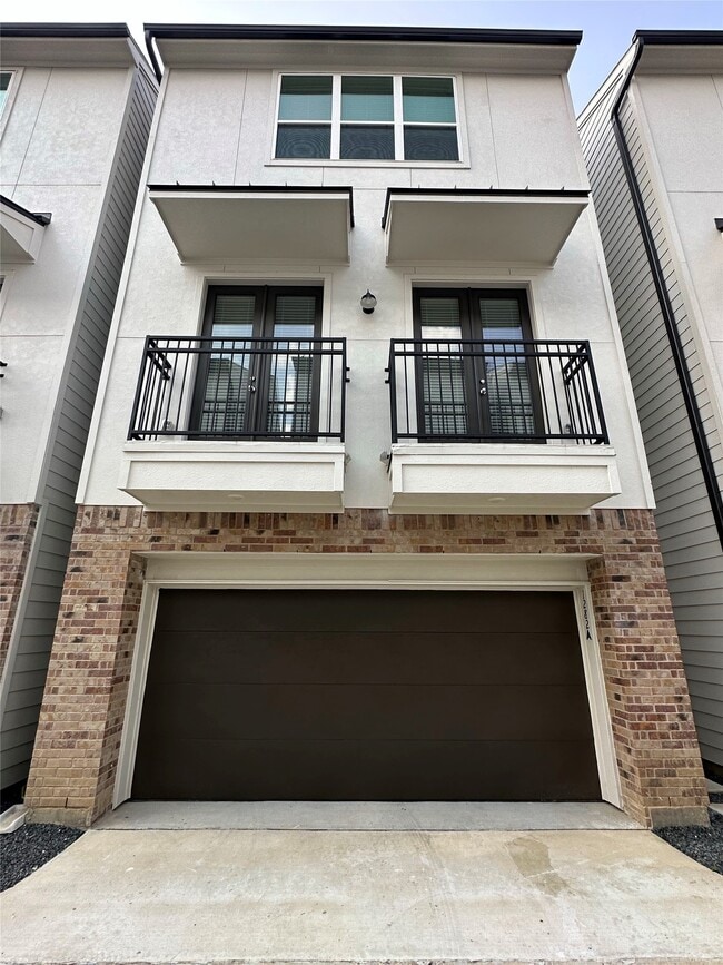 Photo - 1282 N Post Oak Rd Unidad A