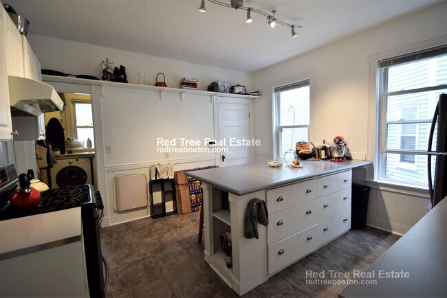 Photo - 20 Dalrymple St Unit 1