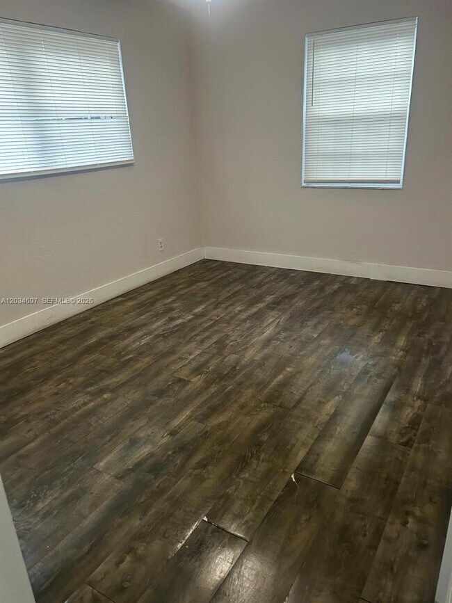 Photo - 5606 Farragut St