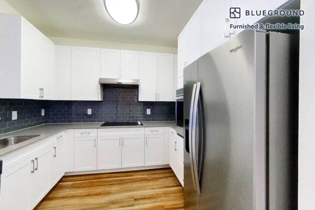 Photo - 152 Shipyard Dr Unidad SI FL3-ID2750A