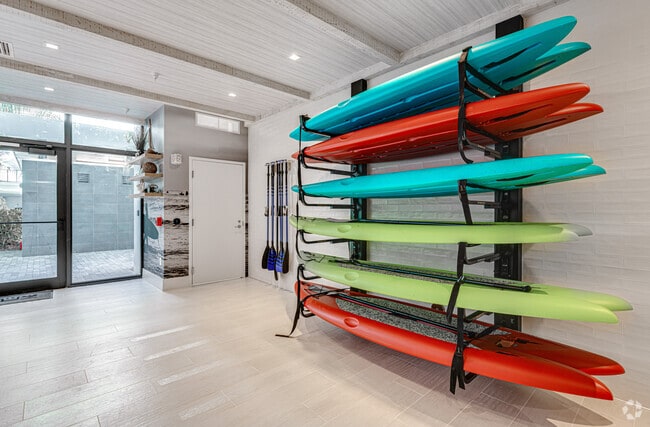 Paddle Room