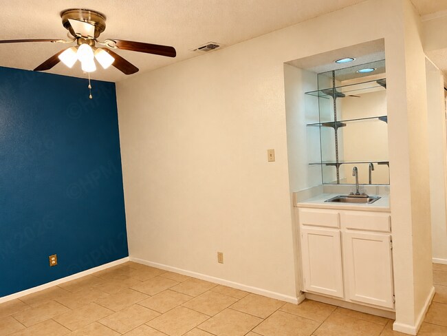 Photo - 10955 Wurzbach Rd