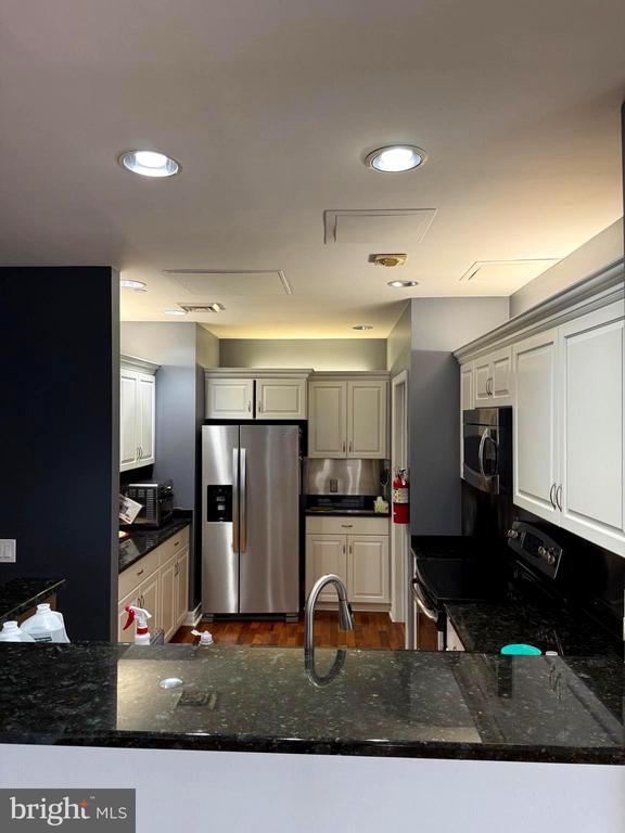 Building Photo - 1600 Arch St Unit 1518